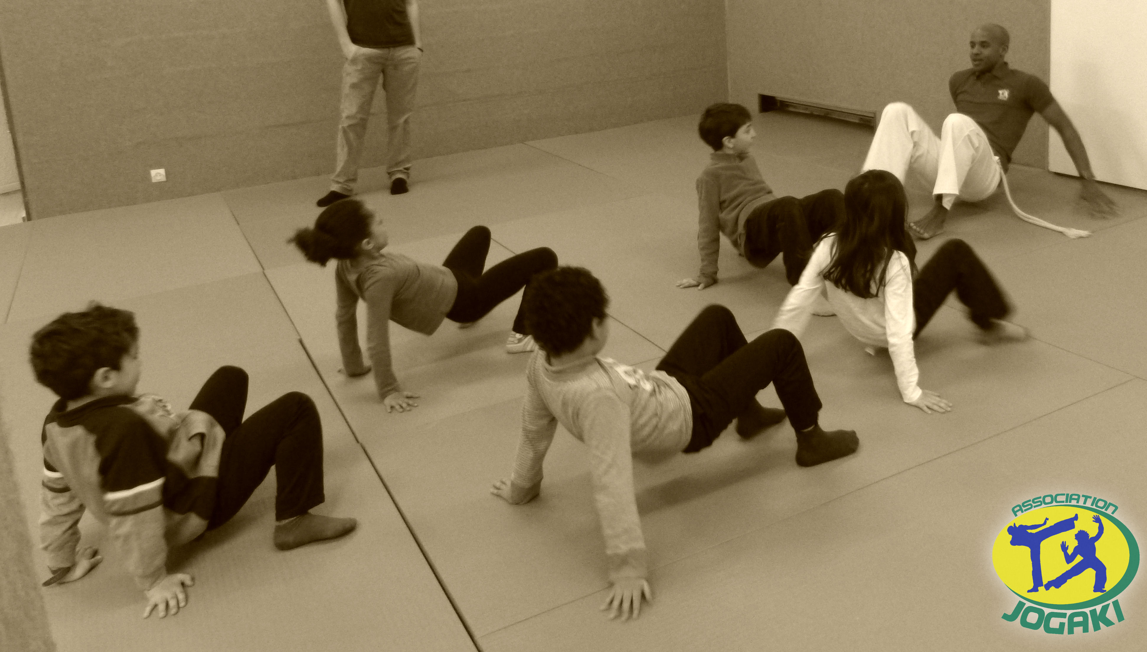 les enfants à la capoeira paris